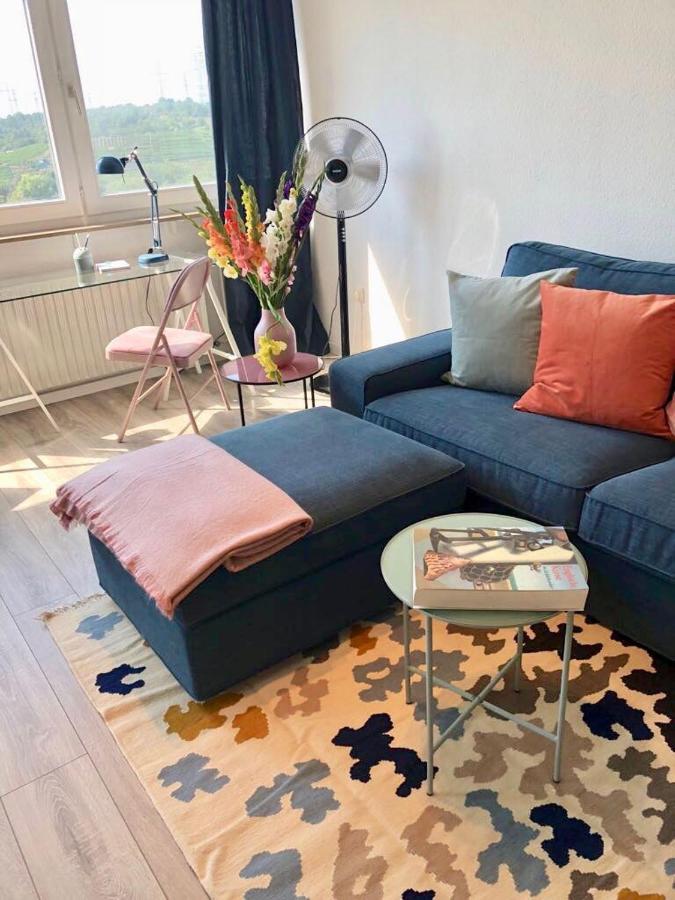 Grosses Appartement Mit Aussichtsbalkon Ludwigsburg Ngoại thất bức ảnh